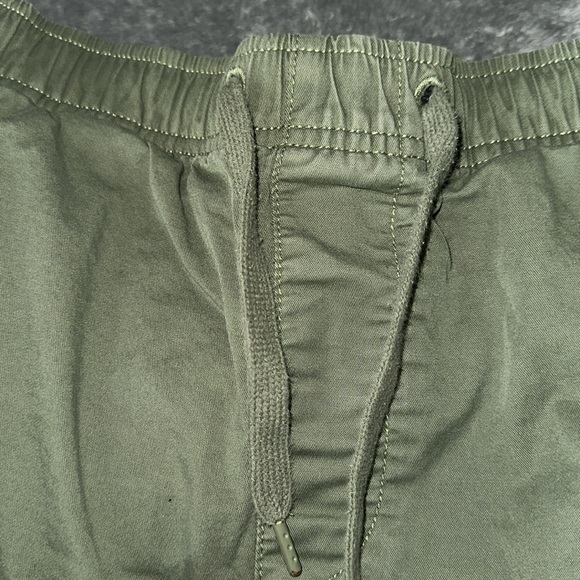 Gap Men’s 7" Easy Shorts With E-Waist, Desert Cactus - Picture 5 of 13